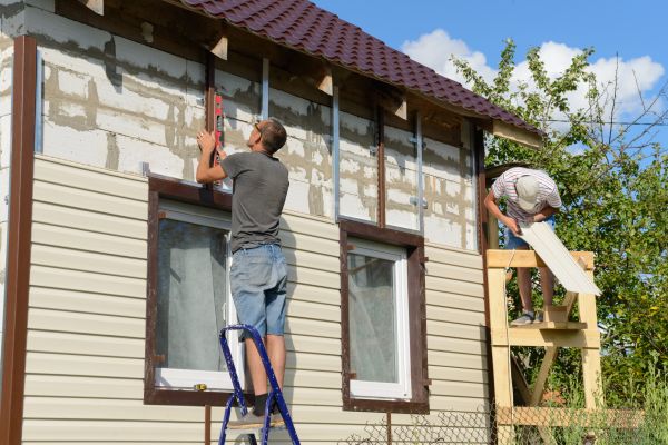 Cost of Handyman Siding Repair in Kingwood