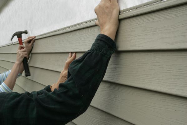 Cost of Insulated Siding Installation in Kingwood