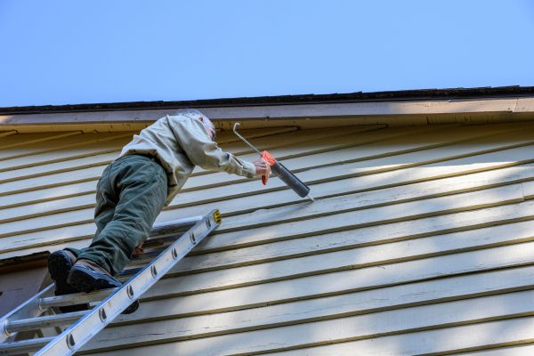 Vinyl Siding Caulk Repair in Kingwood