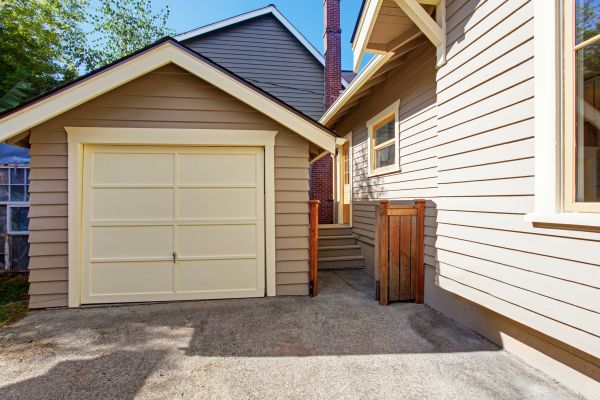 Garage Siding Replacement in Kingwood